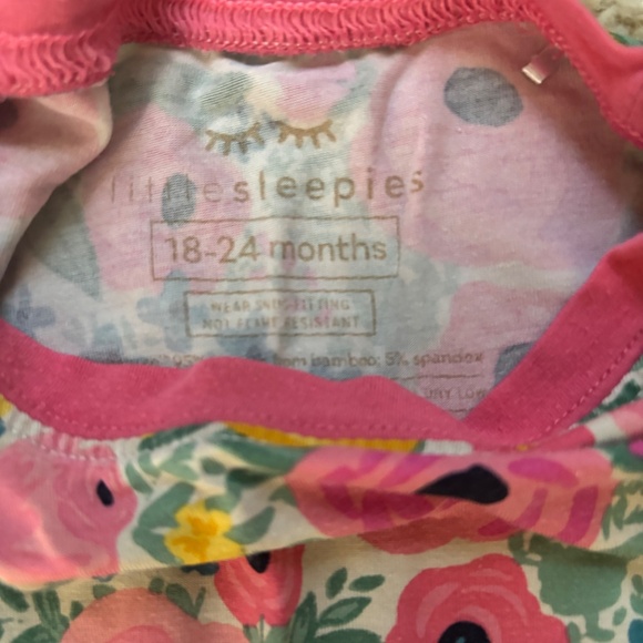 Little Sleepie pajama set - Picture 2 of 2